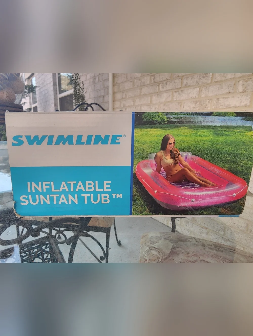 Pink Inflatable SunTanning Lounger - Picture 2 of 3